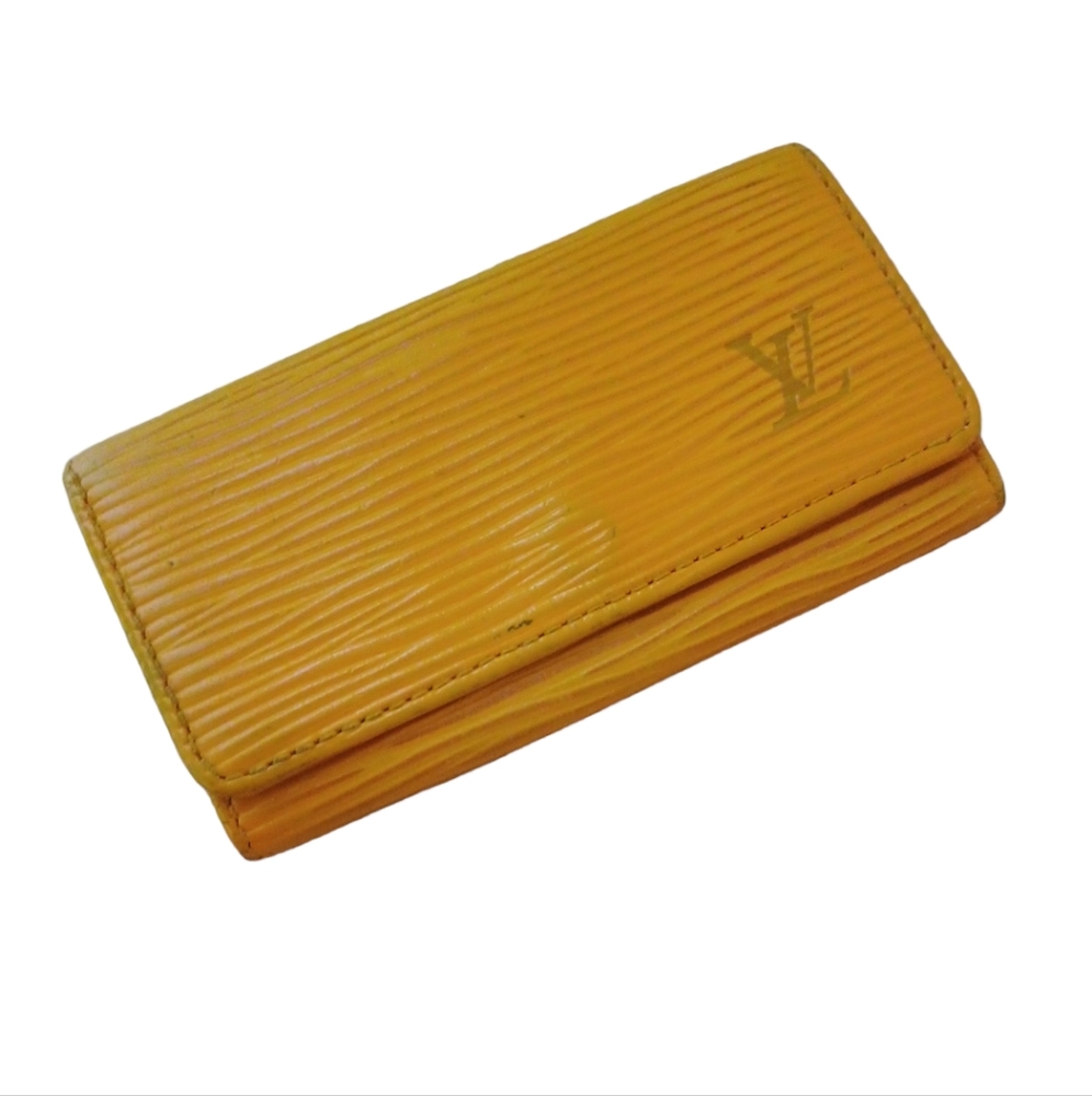 ✨️LOUIS VUITTON TRI-FOLD EPI LEATHER KEYHOLDER